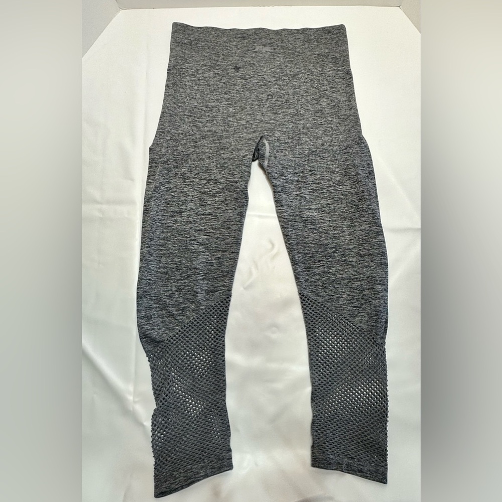 victoria secrets PINK Ultimate Gray Leggings Large - Picture 5 of 8